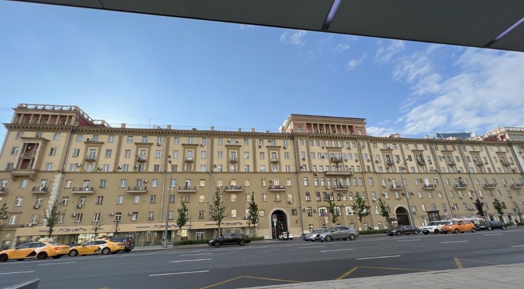 фасад дома, здание по адресу г Москва, ул Большая Садовая, д 3 стр 1